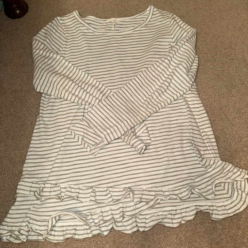 Striped Ruffle-Hem Long Sleeve Top - Cream & Gray